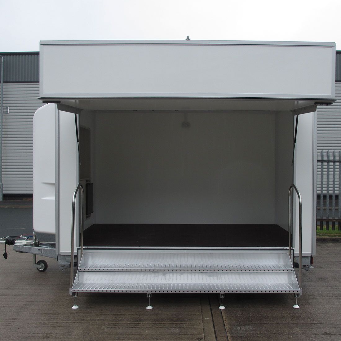 3.6mt colorado trailer no wings