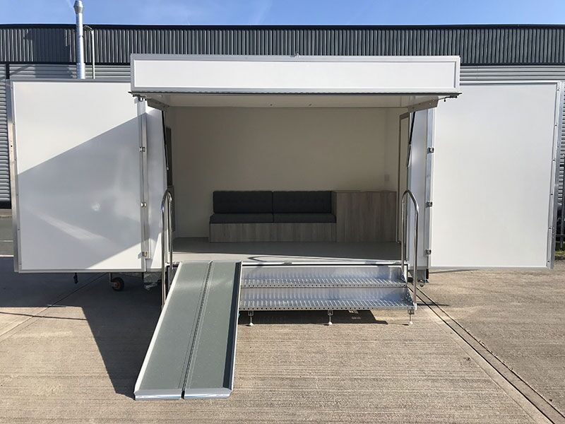 exterior view 3.6mt exhibition trailer