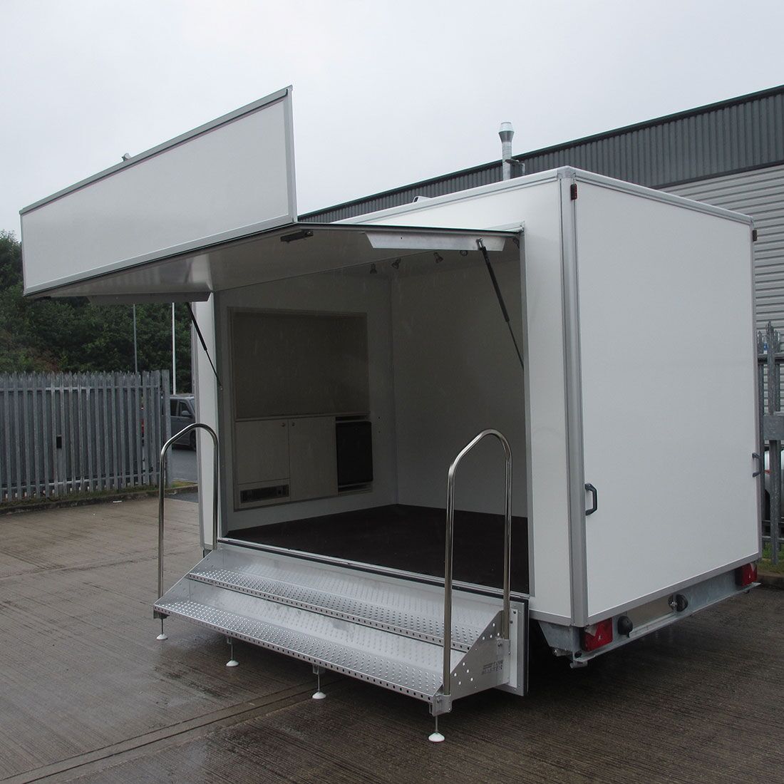 side view 3.6mt event trailer
