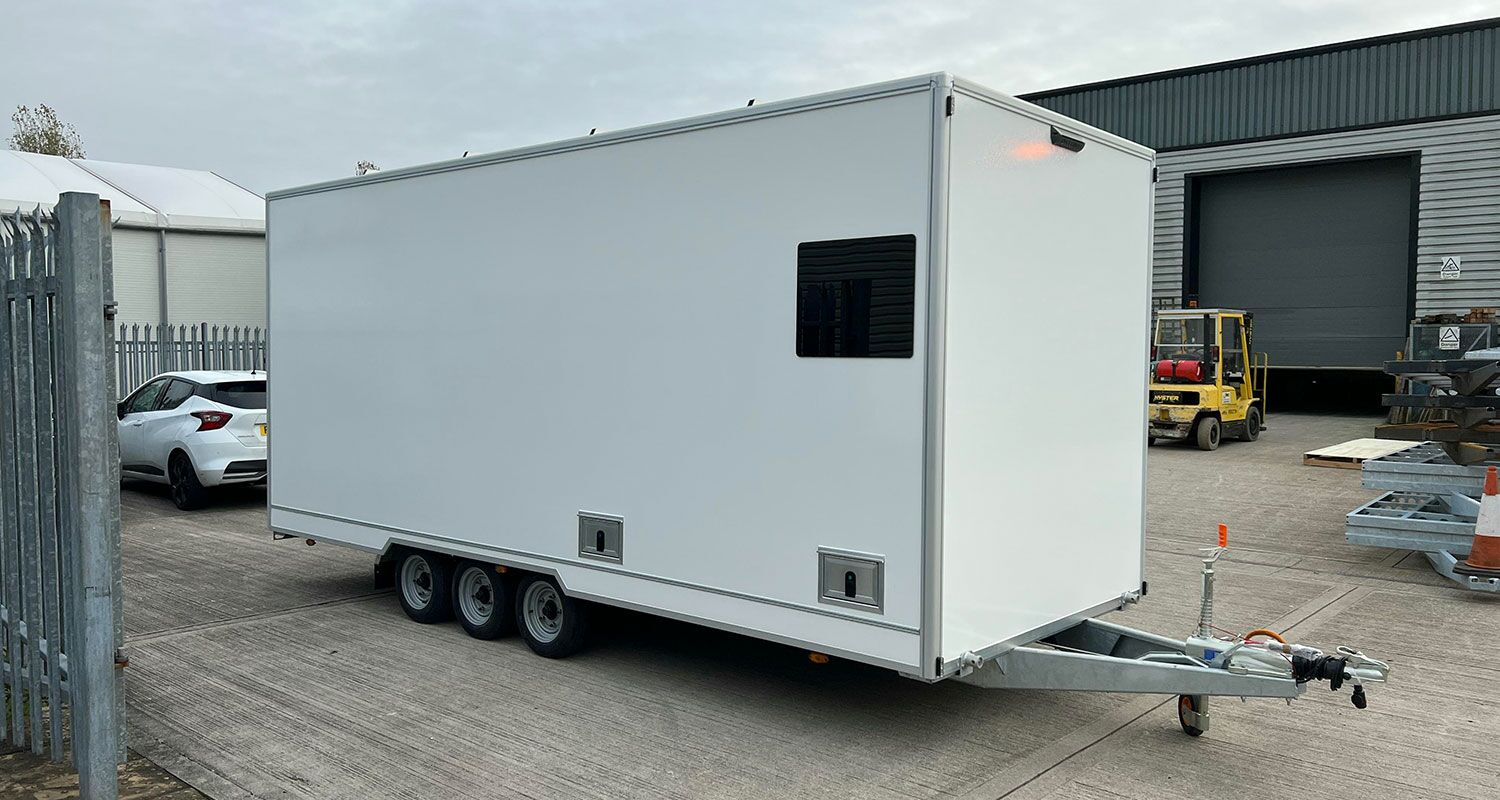 5.5 metre bespoke trailer side view