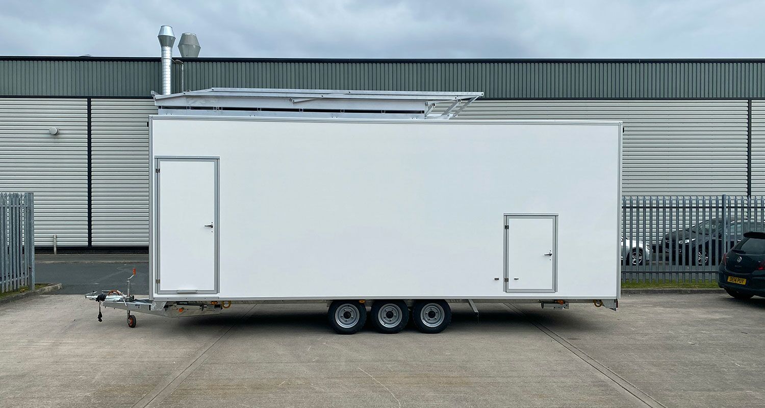 electro hydraulic handrails fitted 7mt enclosed space trailer